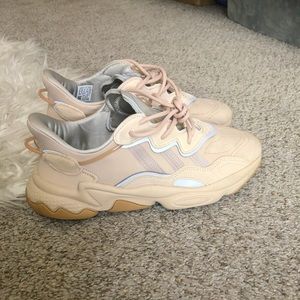 Adidas Ozweego pale nude